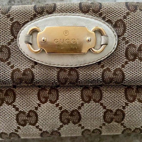 Authentic GUCCI long wallet. - Picture 2 of 5